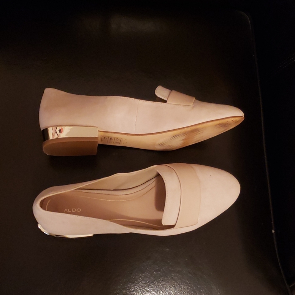 Shoes - Picture 2 of 5